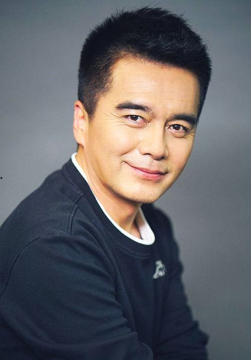 演员许亚军,从人民的名义到大江大河,演技派演员的蜕变之路